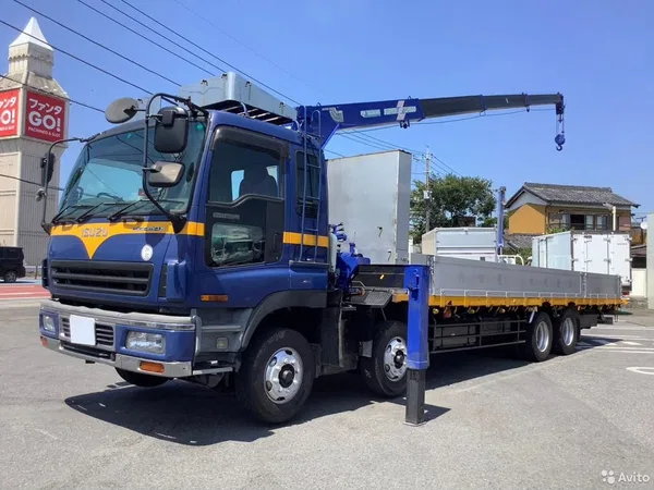 Бортовой грузовик с КМУ ISUZU Giga (C-series)