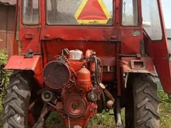 Трактор ХЗТСШ Т-16