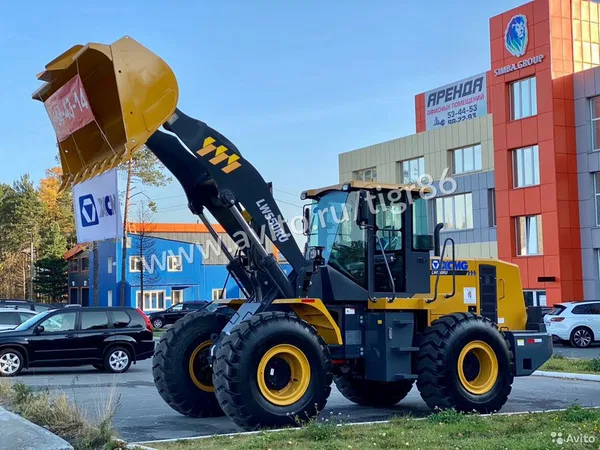 Фронтальный погрузчик XCMG LW550RU