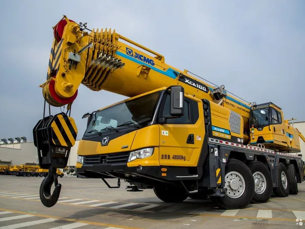 Автокран XCMG XCA100