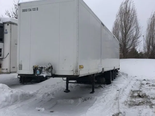 Изотермический полуприцеп Schmitz Cargobull SKO 24