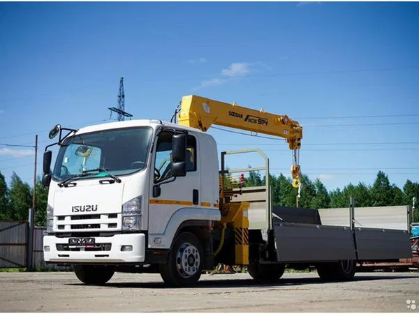 Бортовой грузовик с КМУ ISUZU FSR