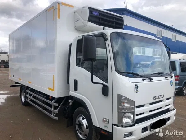 Рефрижераторный фургон Isuzu NQR