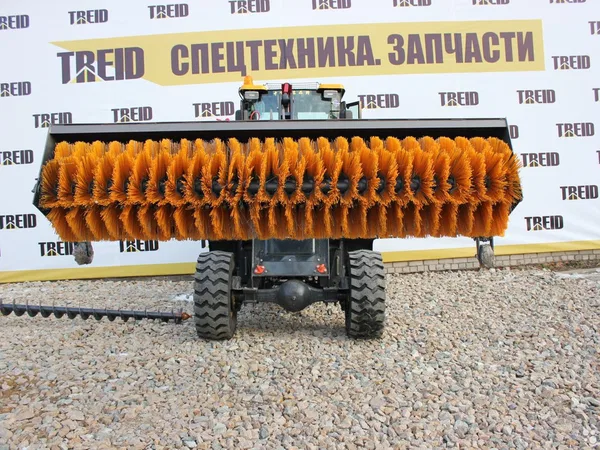 Коммунальная щетка