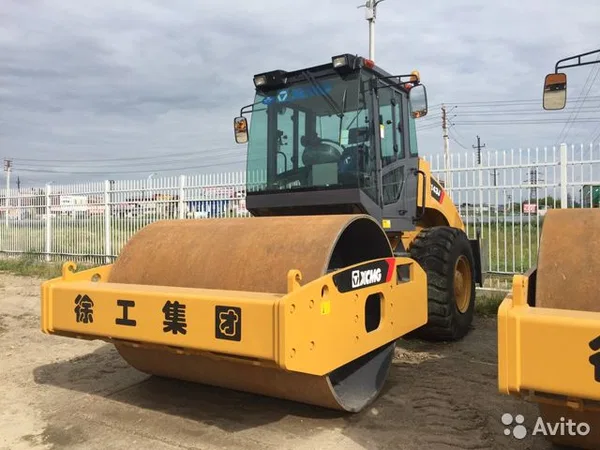 Грунтовый каток XCMG XS143J