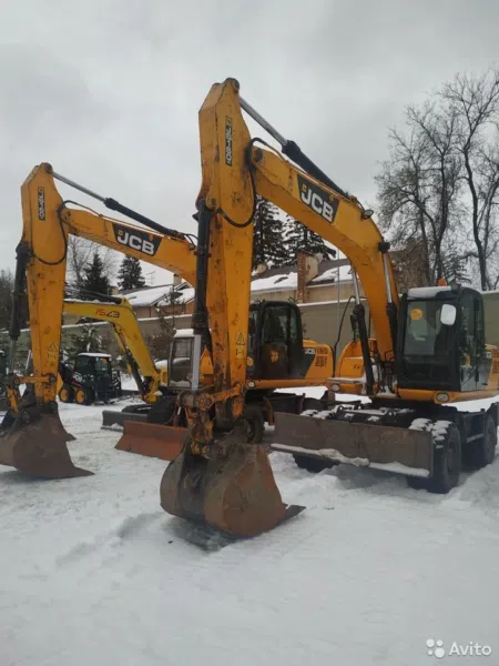 Колесный экскаватор JCB JS 160W