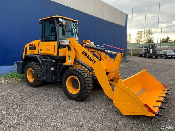 Фронтальный погрузчик Granit ZL30