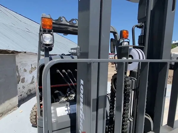 Вилочный погрузчик Lonking FD20T