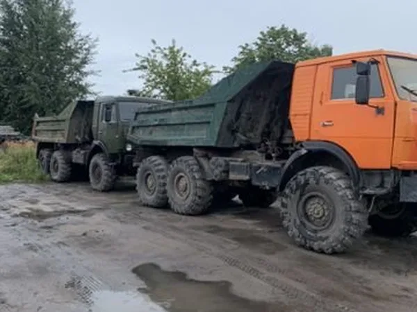 Самосвал КамАЗ