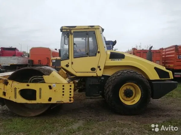 Грунтовый каток Bomag BW216 D-4