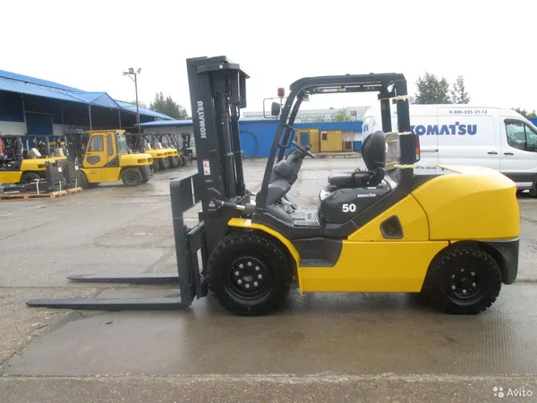 Вилочный погрузчик Komatsu FD50AYT-10
