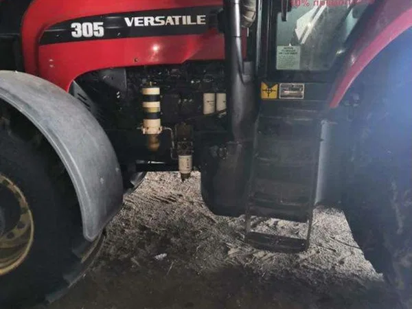 Трактор Versatile 305