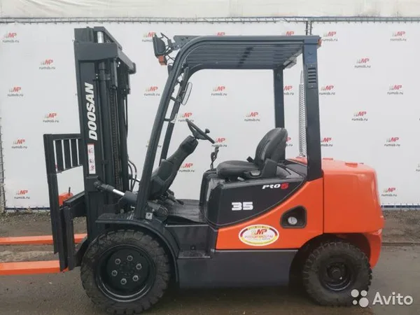 Вилочный погрузчик Doosan D35S-5