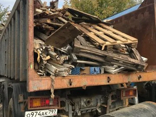 Самосвал Volvo