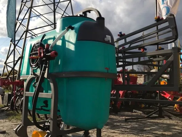 Навесной опрыскиватель FV OGR 600-1000