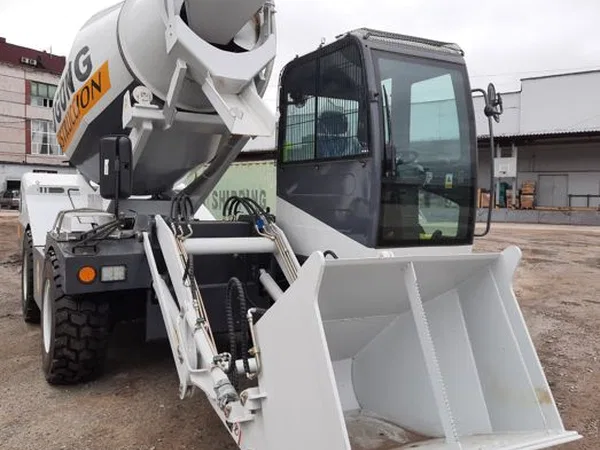 Самоходный бетоносмеситель Yugong SDM3000