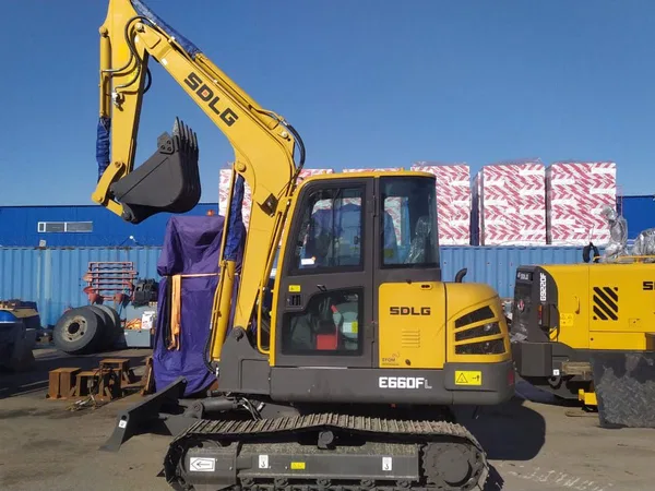 Гусеничный экскаватор SDLG LinGong E660FL