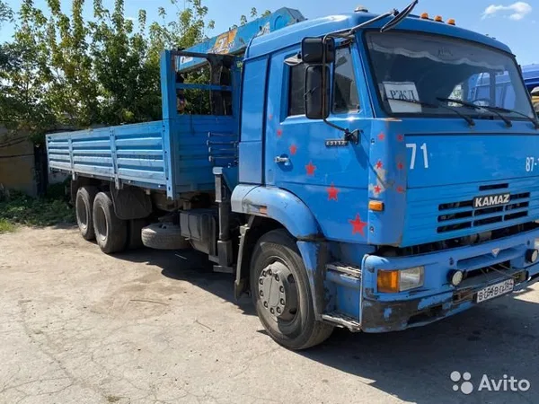 Бортовой грузовик с КМУ КамАЗ 65117