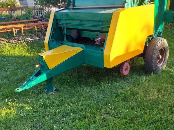 Пресс-подборщик ПР-Ф-180