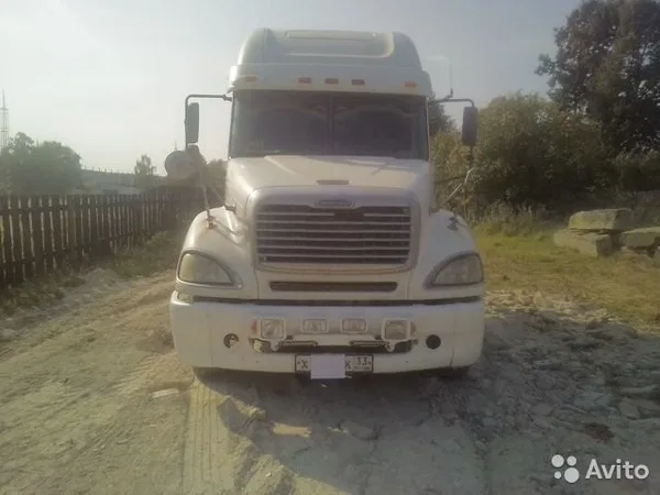 Седельный тягач Freightliner