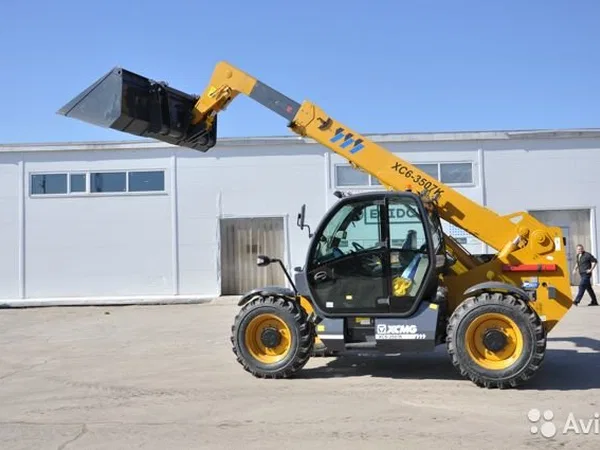 Телескопический погрузчик XCMG XC6-3507K