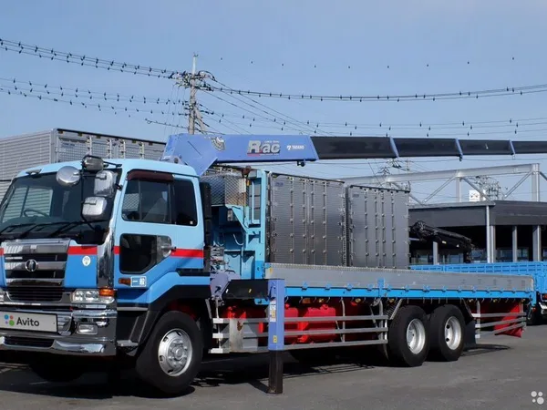 Бортовой грузовик с КМУ Nissan Diesel UD