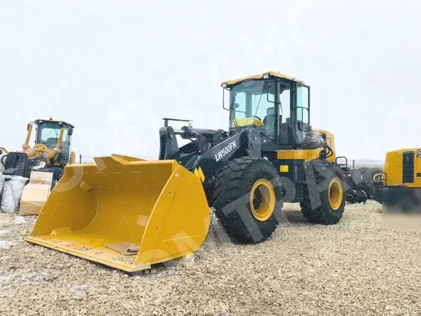 Фронтальный погрузчик XCMG LW500FN