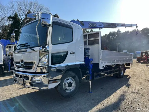 Бортовой грузовик с КМУ HINO Ranger