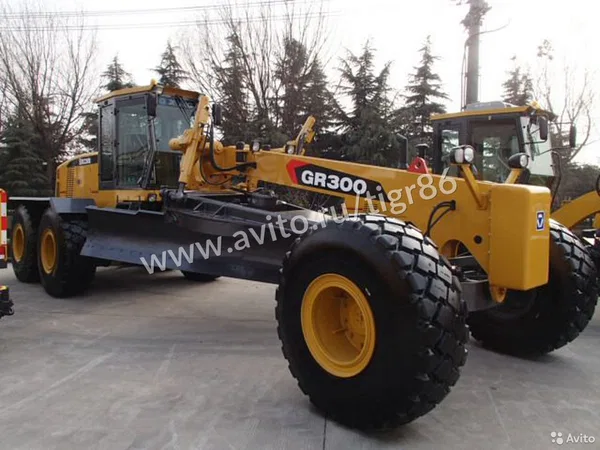 Автогрейдер XCMG GR3003