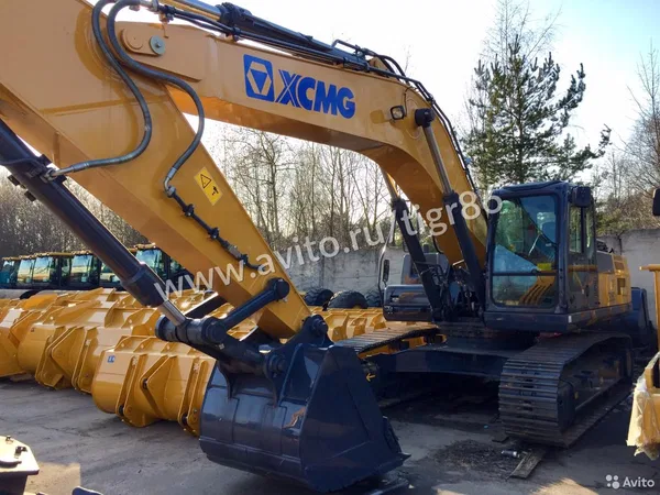 Гусеничный экскаватор XCMG XE335C