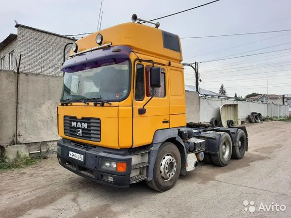 Седельный тягач MAN F2000
