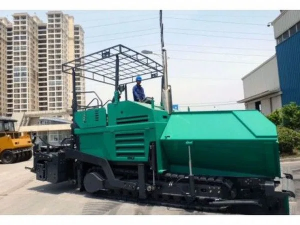 Асфальтоукладчик XCMG RP802