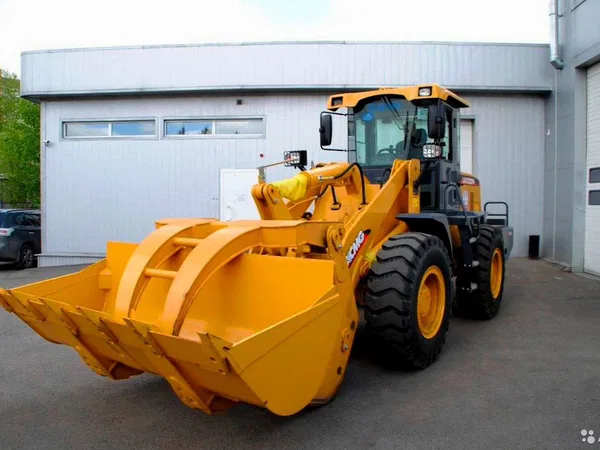 Фронтальный погрузчик XCMG LW300FN