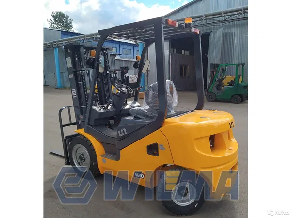 Вилочный погрузчик UN Forklifts FD30