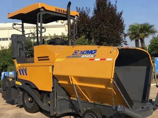 Асфальтоукладчик XCMG RP453L