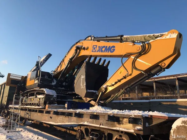 Гусеничный экскаватор XCMG XE335C