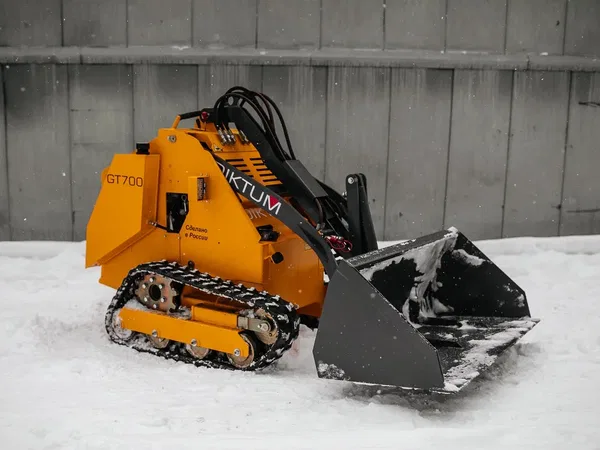 Гусеничный мини-погрузчик DIKTUM GT700