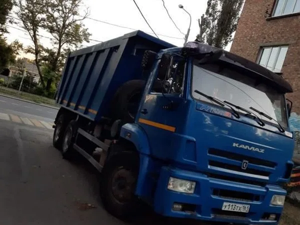 Самосвал КамАЗ 6520