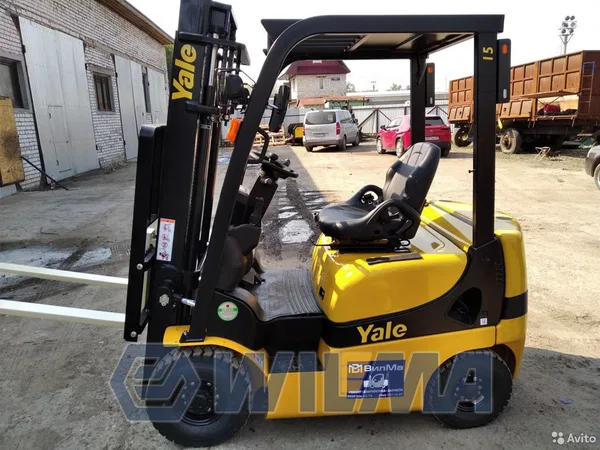 Вилочный погрузчик Yale GDP15MX