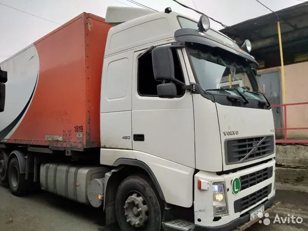 Изотермический грузовик Volvo FH12