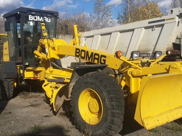 Автогрейдер Bomag BG190-TA-3