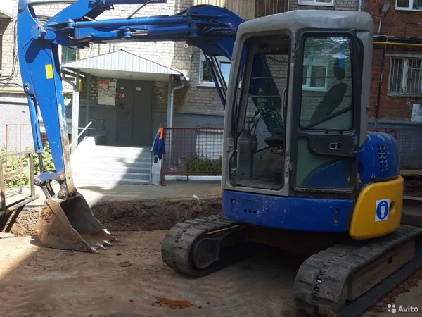 Мини-экскаватор Hitachi EX55UR-3
