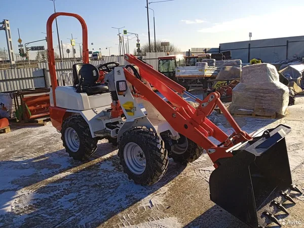 Мини-погрузчик Quadtrac WL35