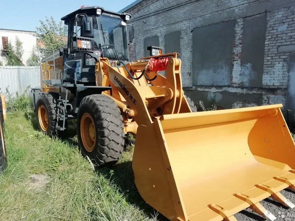 Фронтальный погрузчик Lonking LG833N