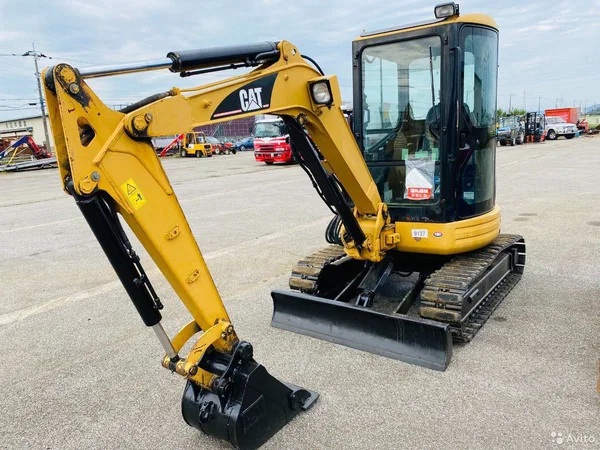 Мини-экскаватор Caterpillar 303CR