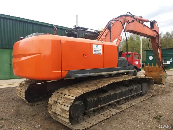 Гусеничный экскаватор Hitachi ZX280LC-3