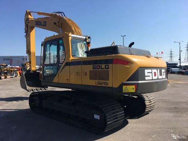 Гусеничный экскаватор SDLG E6210F
