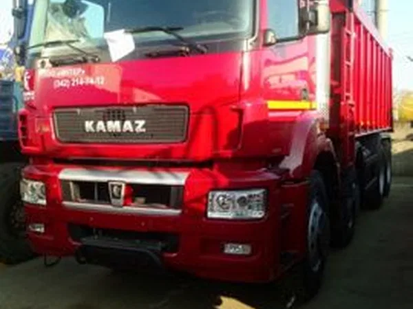 Самосвал КамАЗ