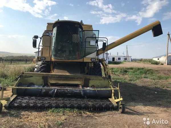 Зерноуборочный комбайн New Holland TX65