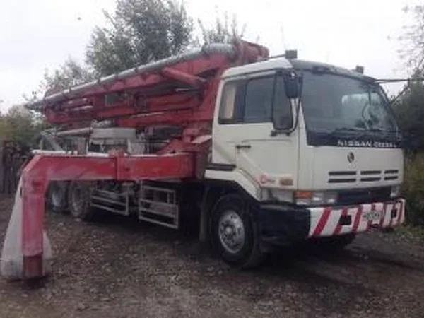 Автобетононасос Nissan Diesel UD